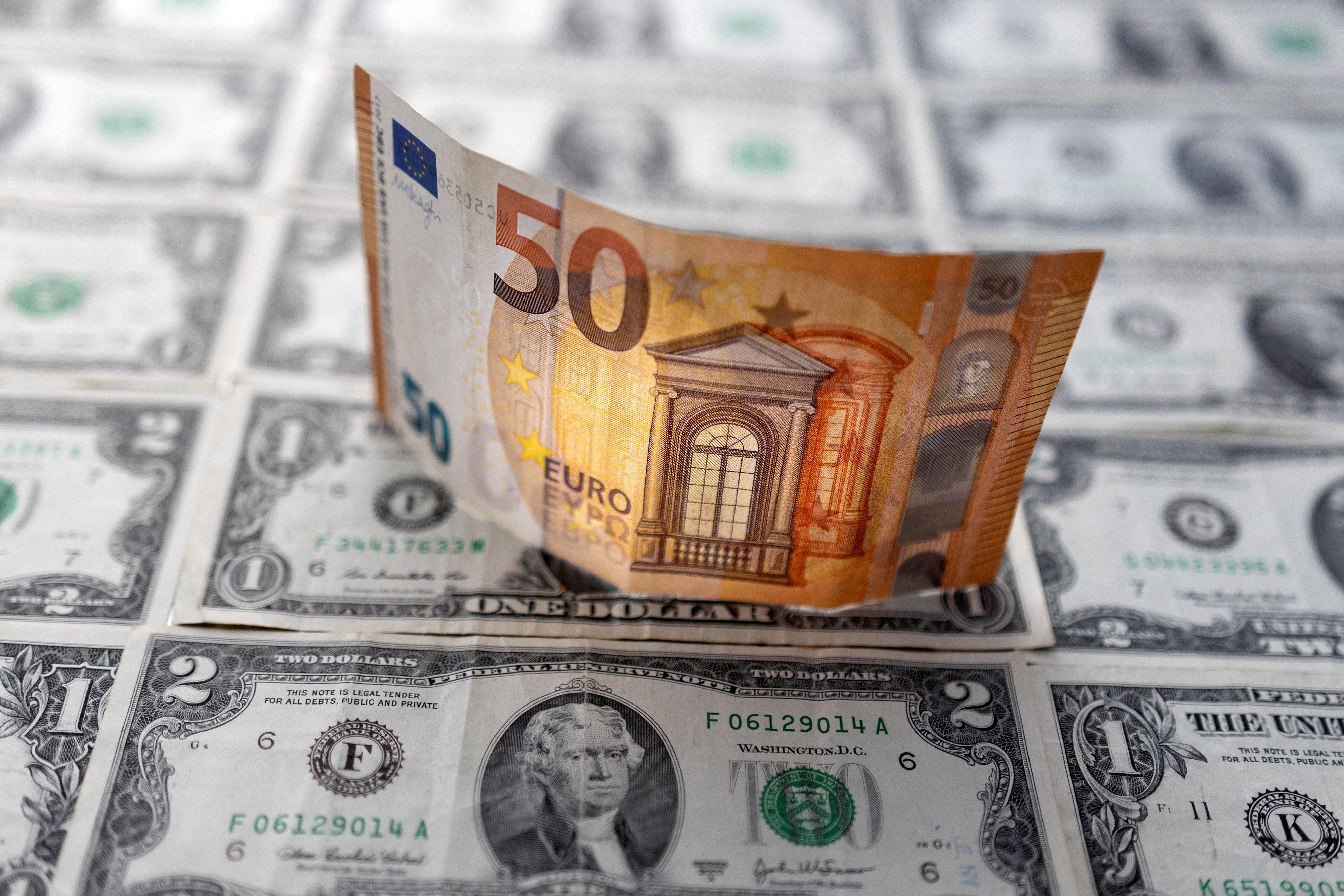 أسعار صرف العملات والذهب في سورية وتركيا اليوم الخميس 25/ 7/ 2024