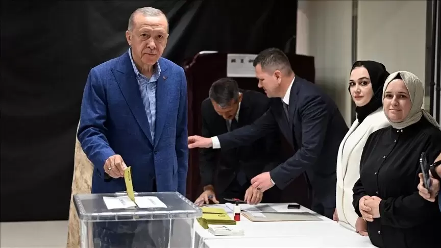 اليوم الشعب سيختار رئيسه".. أردوغان يؤكد تمسُّك تركيا بالديمقراطية