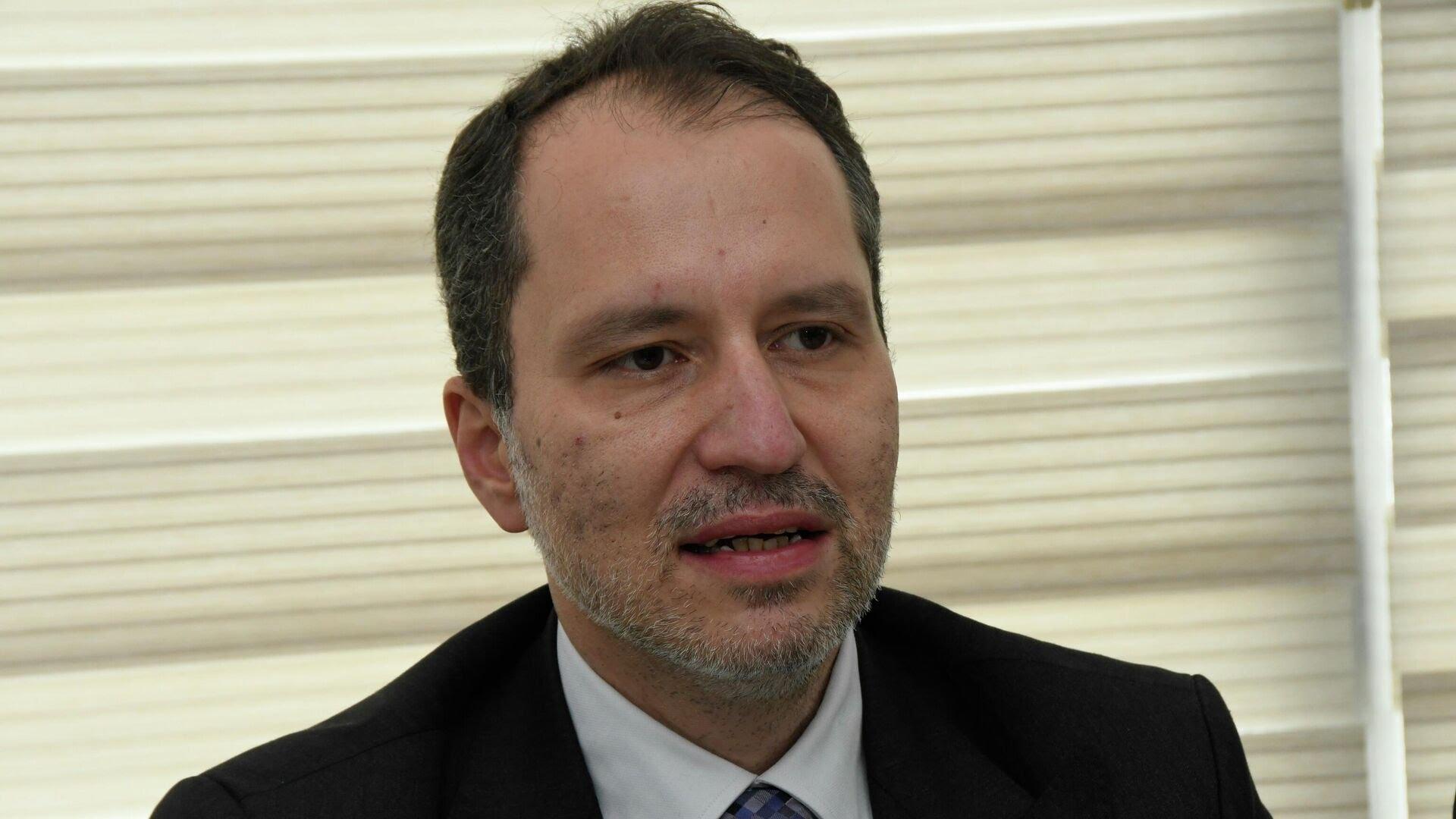 من بينها إعادة اللاجئين السوريين.. نجل أربكان يضع 30 شرطاً لدعم العدالة والتنمية في الانتخابات التركية