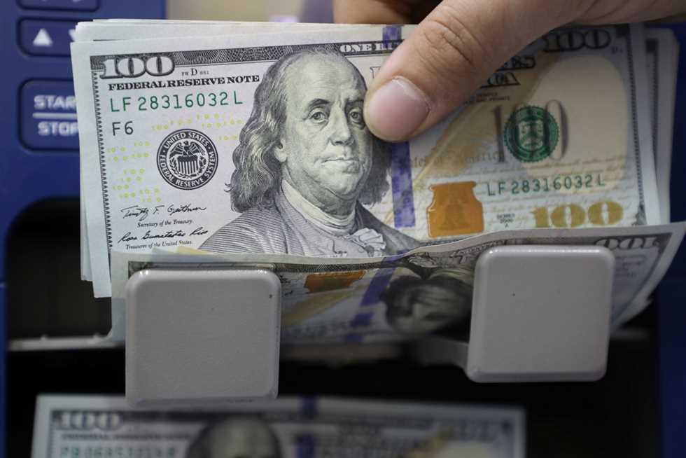 انخفاض كبير في قيمة الليرة السورية.. الدولار بأكثر من 7000 مجدداً