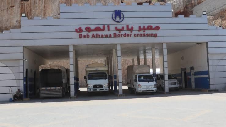 أكثر من 1000 جثة.. معبر باب الهوى يواصل تسلُّم جثث السوريين من تركيا