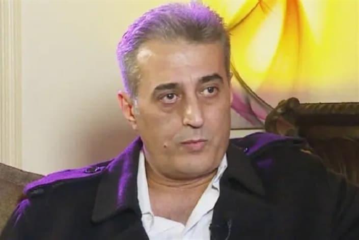 الكاتب السوري سامر رضوان يُوجِّه انتقاداً لاذعاً لـ"الفنانين" الذين التقوا بشار الأسد