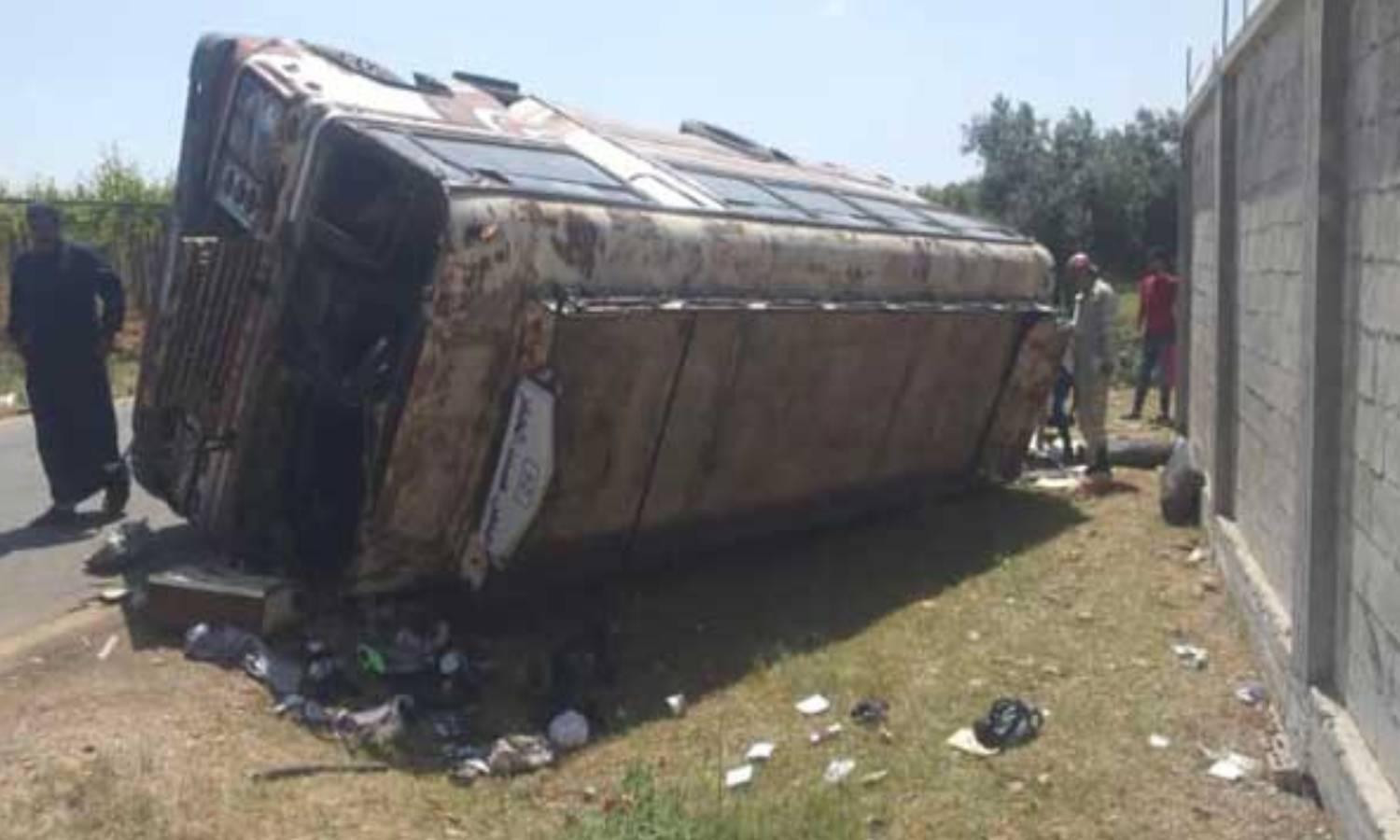 عجز مؤسسات النظام السوري يرفع عدد ضحايا حادث مروري على طريق تدمر