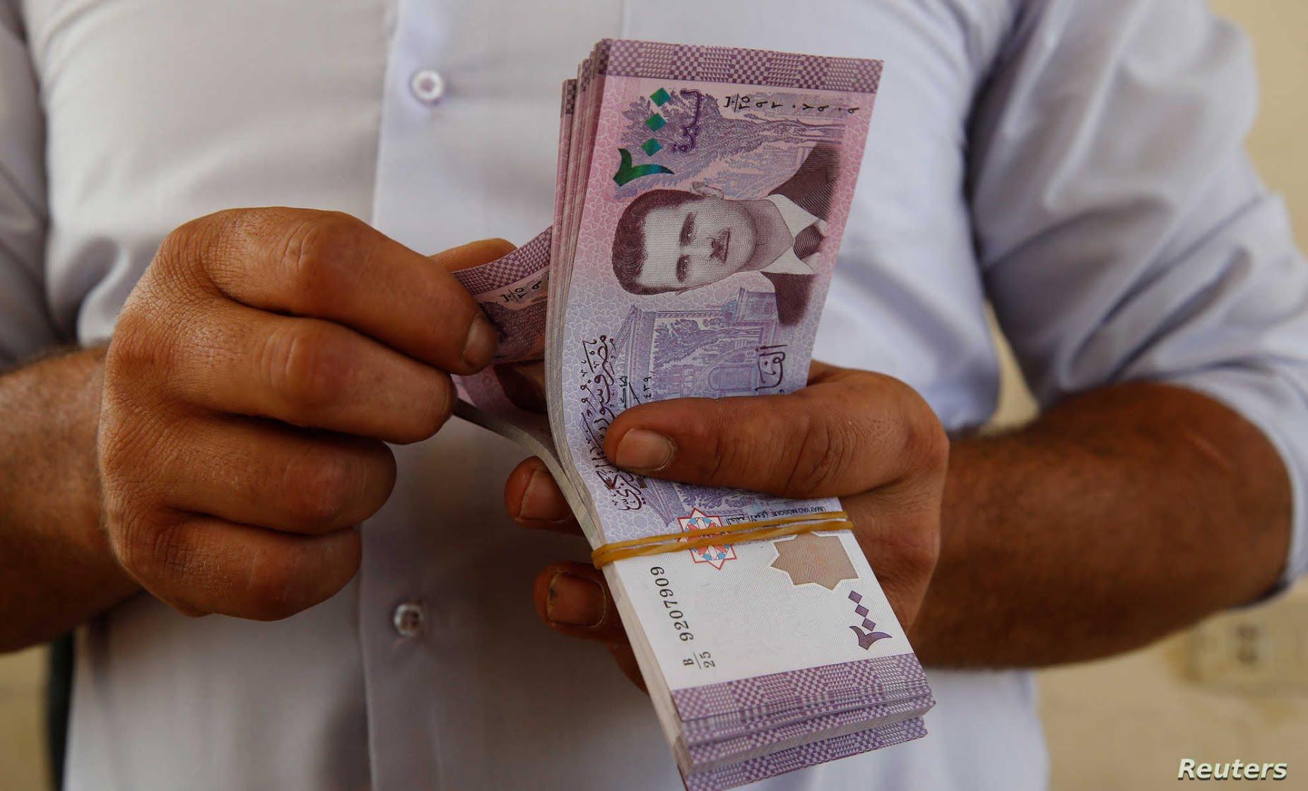 جسور للدراسات": قوانين حكومة النظام الاقتصادية تعيد سورية إلى زمن الخمسينيات