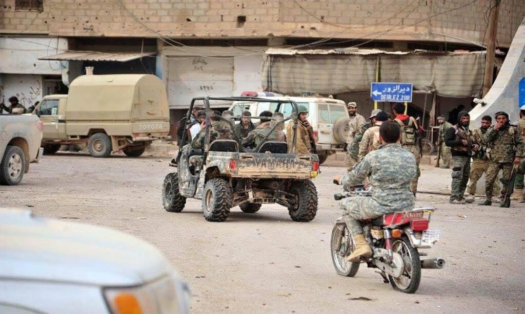 دير الزور.. مصرع عنصرين من المخابرات الجوية برصاص الفرقة الرابعة إثر خلاف على التهريب