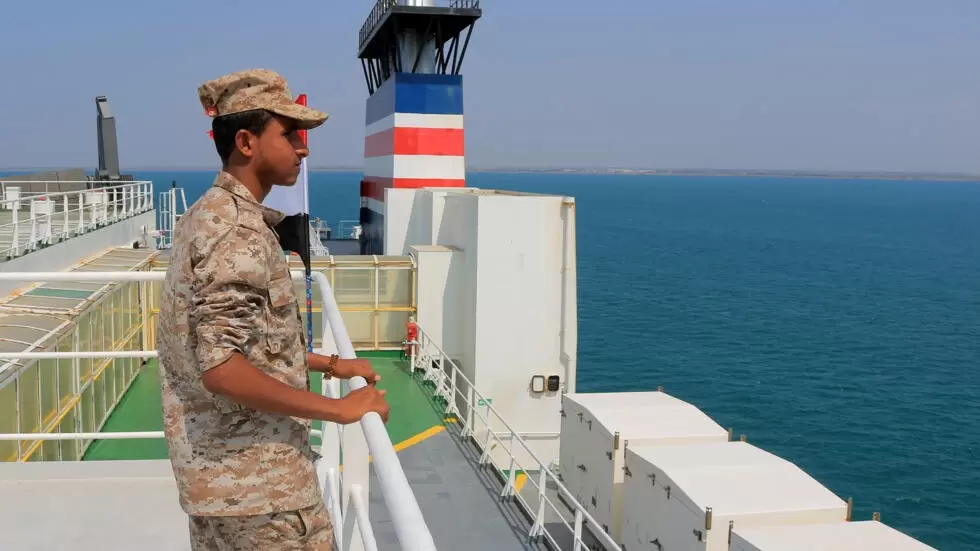 الجيش الأمريكي يواصل ضرباته ضد الحوثيين في البحر الأحمر