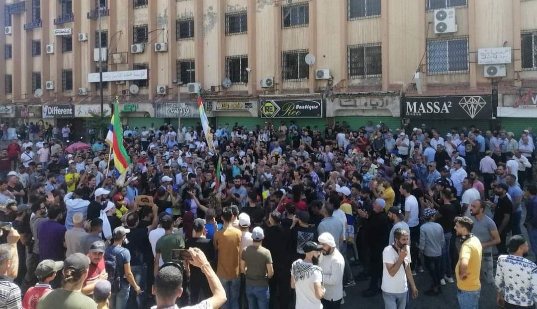 السويداء تسجل أكبر عدد من المتظاهرين منذ بداية الاحتجاجات الأخيرة