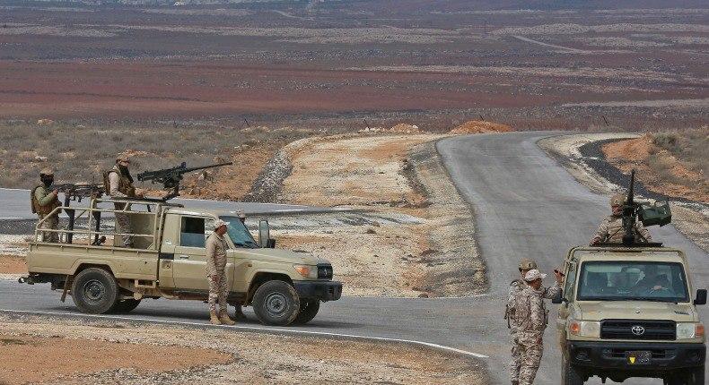 محمَّلة بالأسلحة.. القوات الأردنية تُسقط طائرة مسيّرة قادمة من سورية