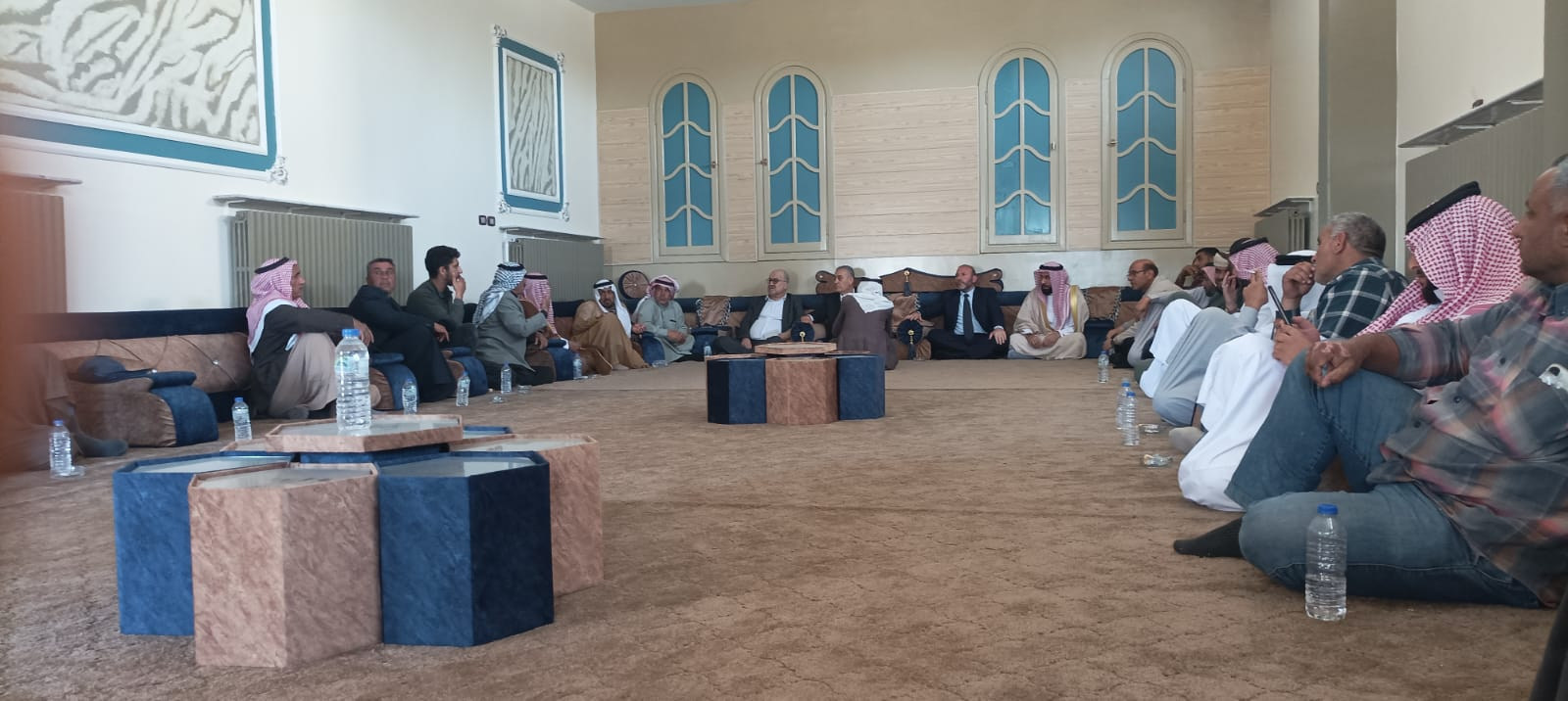 اجتماع بين الائتلاف السوري ووجهاء مدينة رأس العين في مجلس القبائل والعشائر