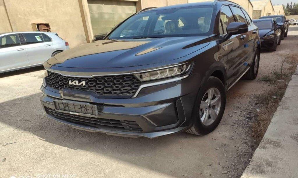 أسعار السيارات في مناطق سيطرة النظام السوري تُعَدّ الأغلى عالمياً!