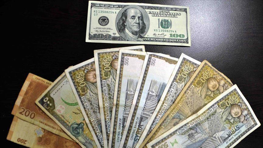 الليرة السورية تواصل الانهيار وتسجل رقماً غير مسبوق أمام الدولار