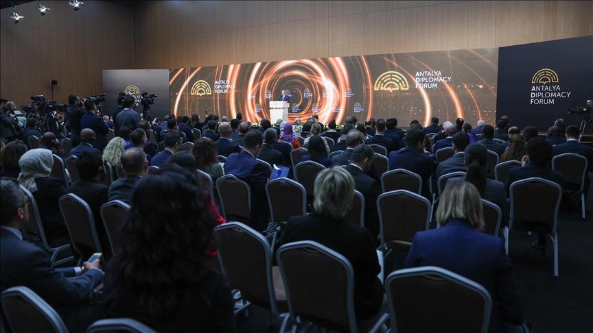 أبعاد للدراسات يكشف عن أهداف منتدى أنطاليا وعلاقته بالتحوُّلات السياسية في تركيا